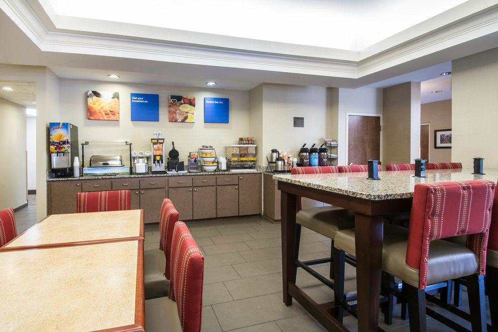 Comfort Inn & Suites Deland - Near University Exterior photo