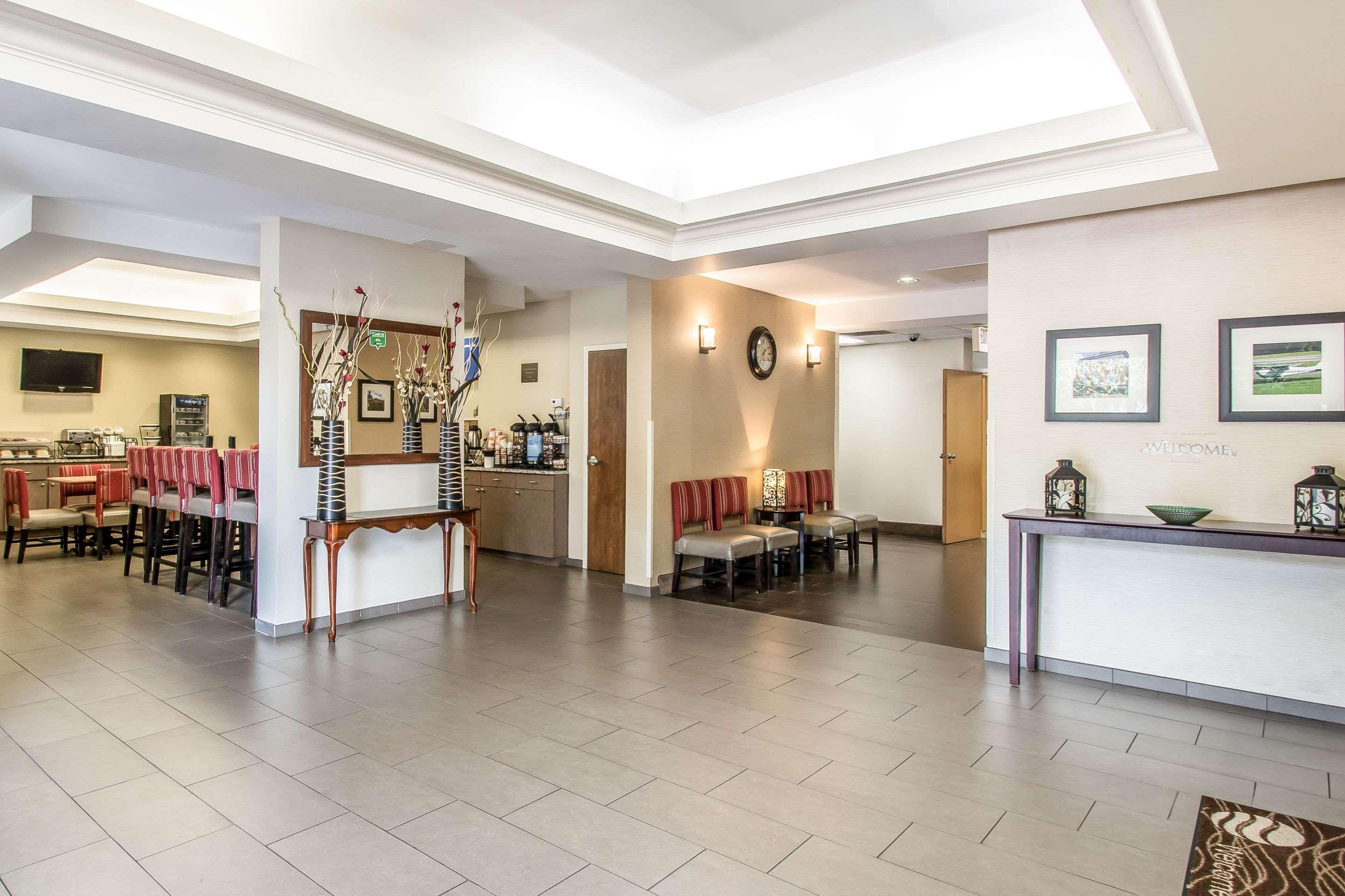 Comfort Inn & Suites Deland - Near University Exterior photo